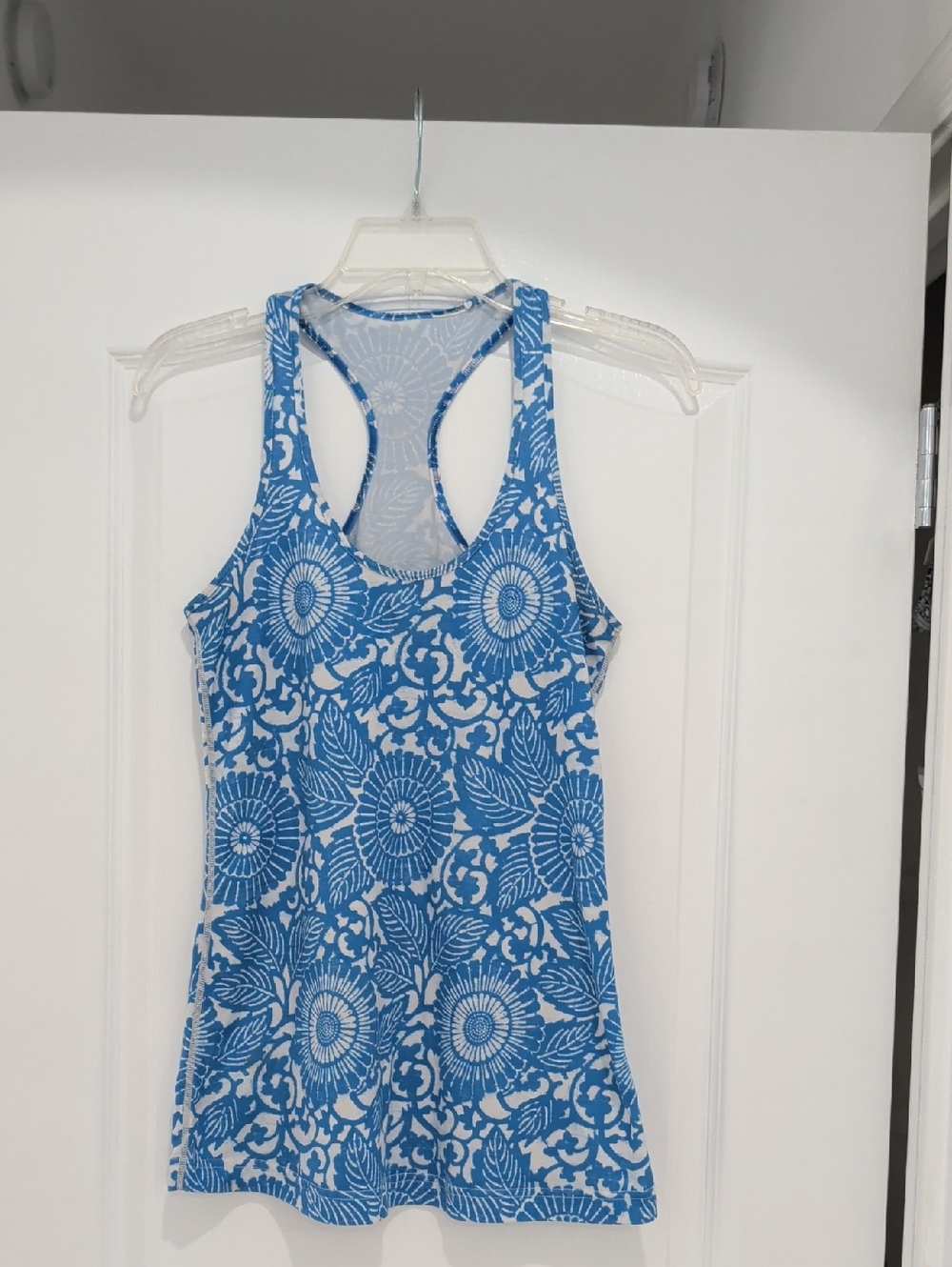 Lululemon Beachy Floral Blue White Cool Racerback Tank Top 6